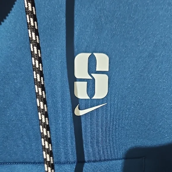 NWT Nike Sabrina. Size L
Dri-FIT Loose Full-Zip Basketball Hoodie - Picture 5 of 6